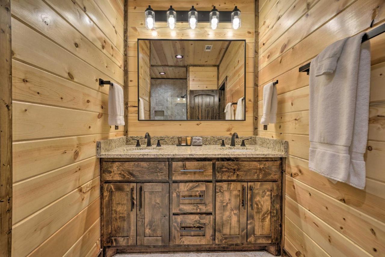 Broken Bow Cabin Deck With Hot Tub And Pool Table! Exteriér fotografie