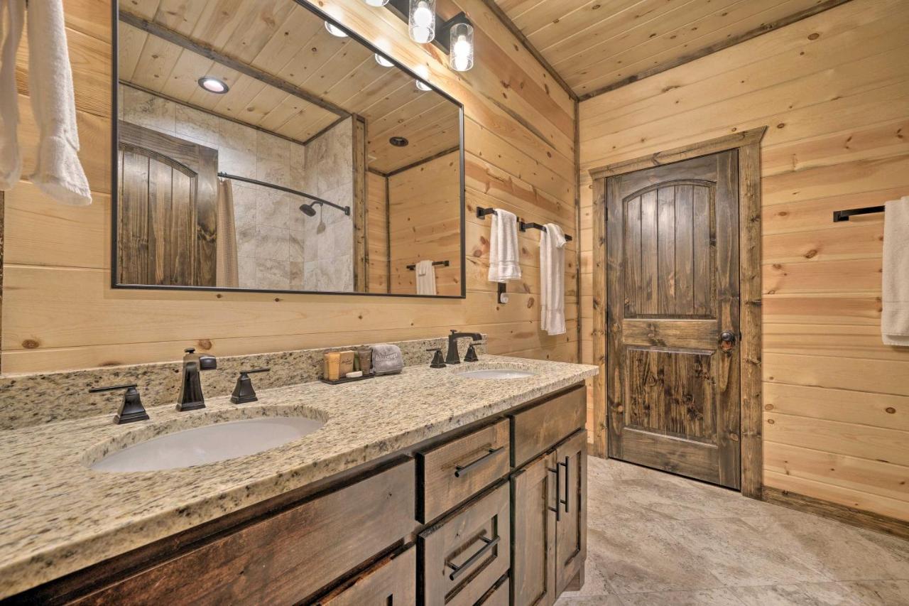 Broken Bow Cabin Deck With Hot Tub And Pool Table! Exteriér fotografie